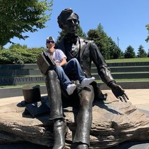 Meet your Posher, Isaac